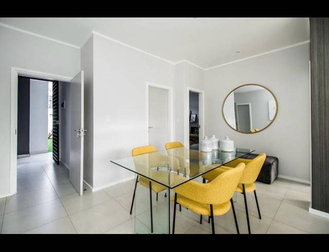 3 BEDROOM APARTMENT FOR SALE IN HOUGHTON